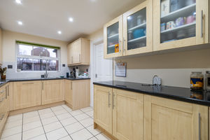 Kitchen- click for photo gallery